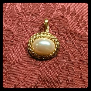 Vintage TAT Gold and Faux Pearl Pendant